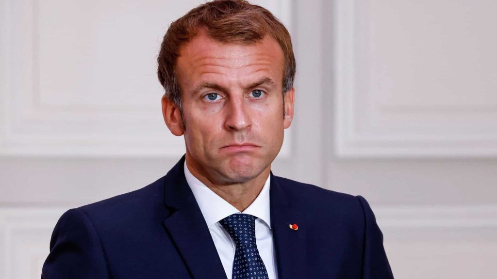 Macron mencatatkan peringkat persetujuan terburuk