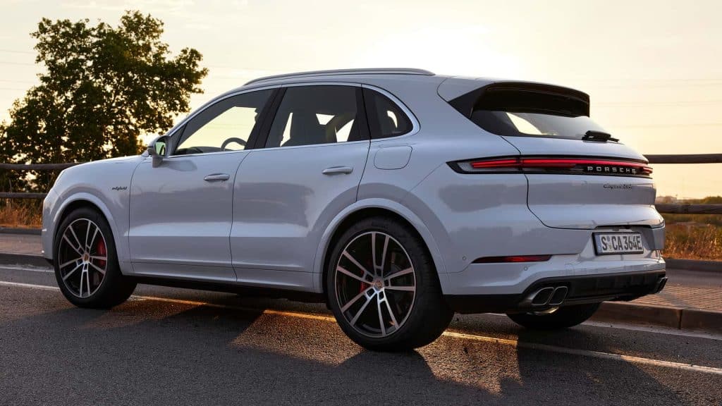 Новый гибрид Porsche Cayenne — самый мощный в истории –